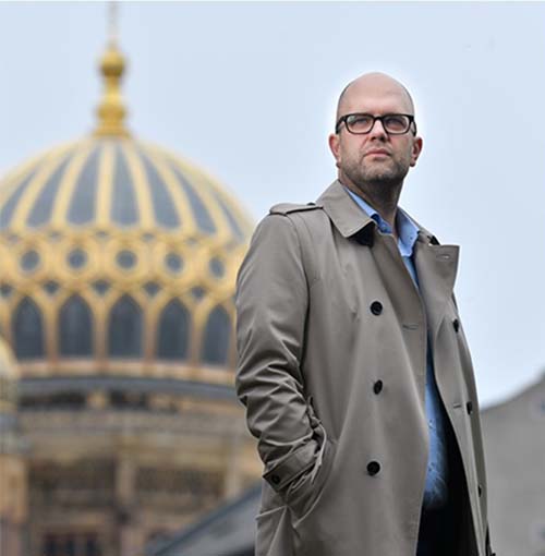 Contact Person of the State of Berlin on Anti-Semitism apl. Prof. Dr. Samuel Salzborn